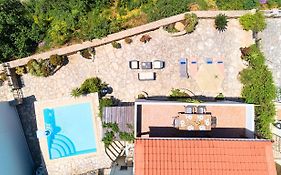 Du Lac Villas